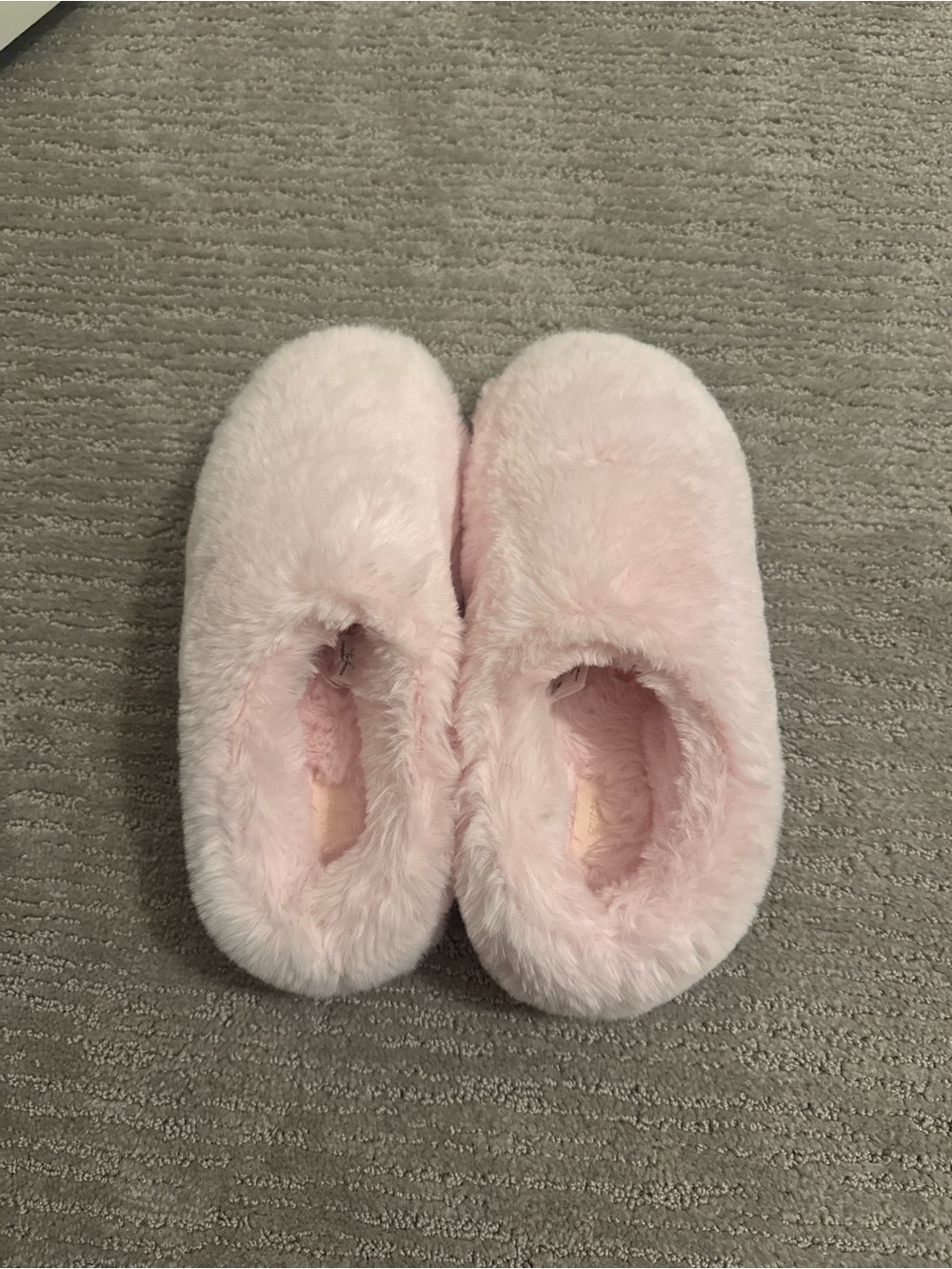 SKIMS Plush Faux-Fur Slip-Ons in Pale Pink